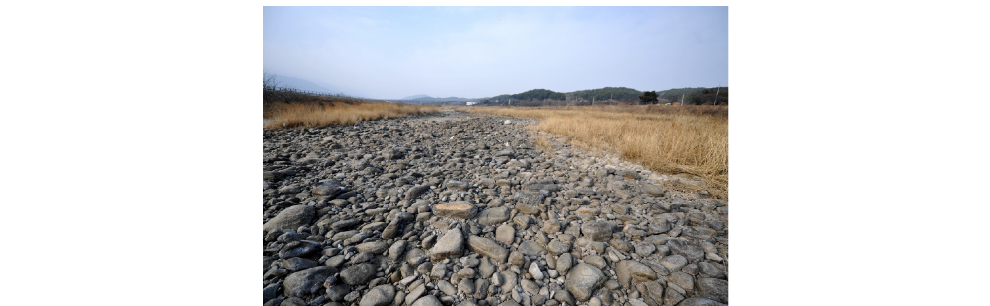 http://static.apub.kr/journalsite/sites/ksce/2019-039-02/N0110390202/images/Figure_KSCE_39_02_02_F1.jpg