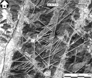http://static.apub.kr/journalsite/sites/kta/2003-005-01/N0550050107/images/PIC9B05.jpg